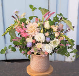 Seasonal Flowers: Full Arrangement