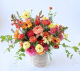 Seasonal Flowers: Grande Arrangement