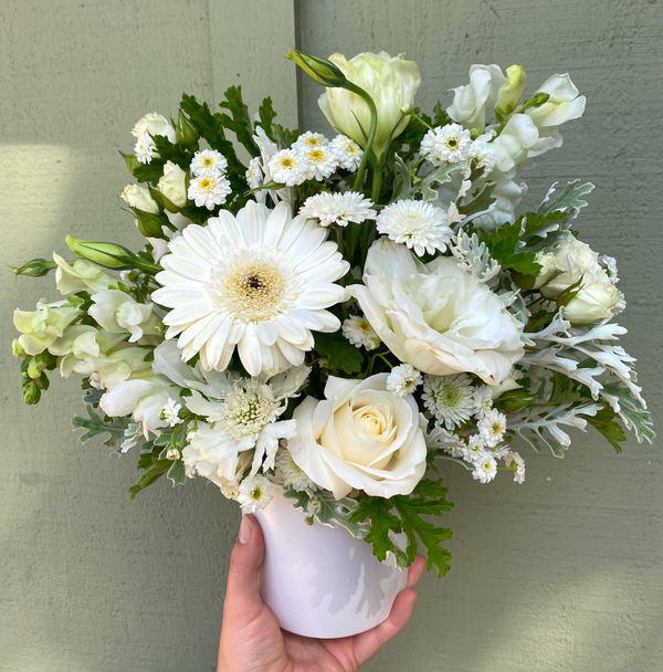 white flowers for delivery