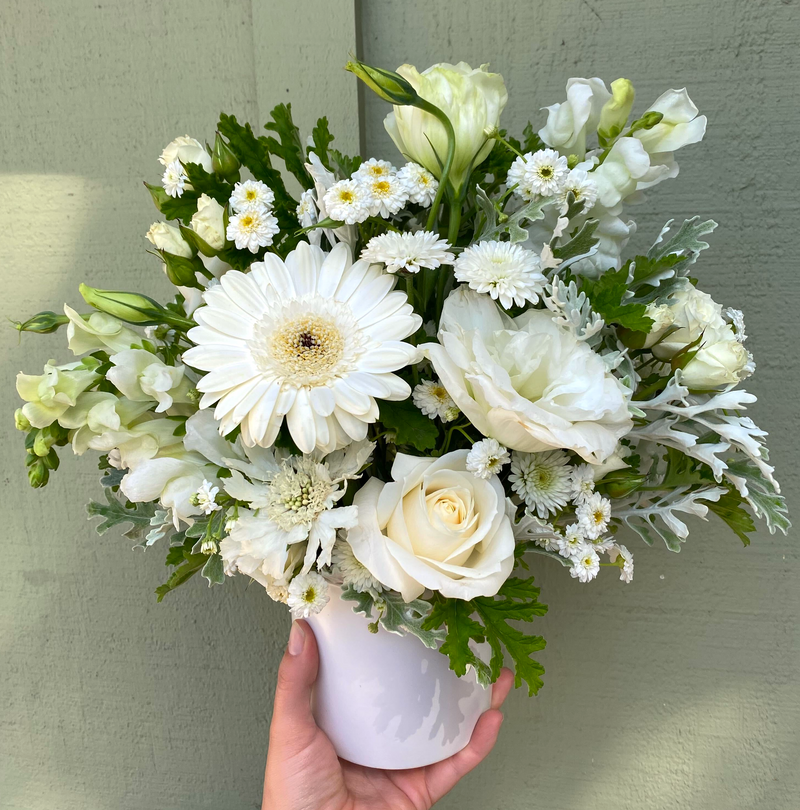 white flowers for delivery